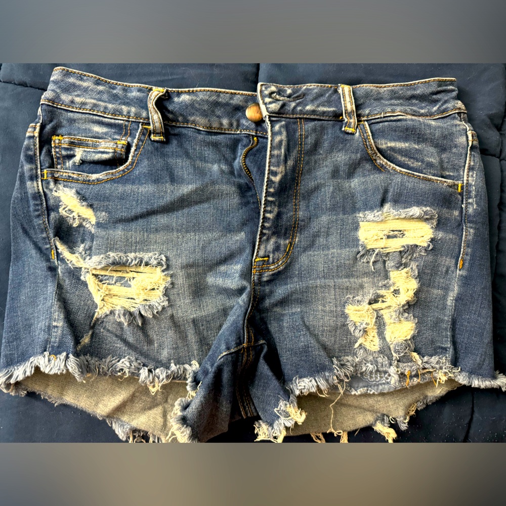 American eagle size 14 shorts hardly worn